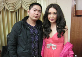 广州三牛与明星合影